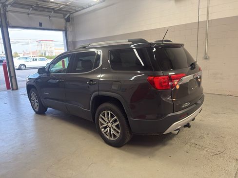 Used 2017 GMC Acadia SLE AWD/4WD image 5