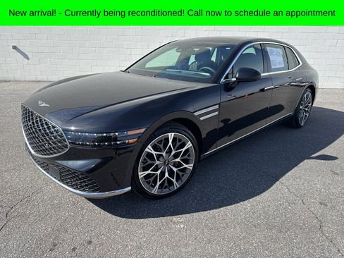 Used 2025 Genesis G90 3.5T image 1