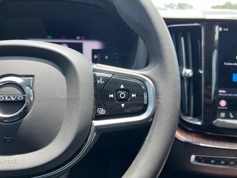 Certified 2024 Volvo XC60 B5 Core AWD/4WD image 19