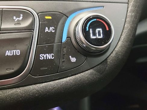 Used 2025 Chevrolet Malibu LT FWD image 25