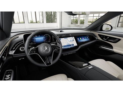 New 2026 Mercedes-Benz E 450 4MATIC Sedan image 3