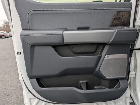 New 2026 Ford F350 Lariat w/ Black Appearance Package image 28