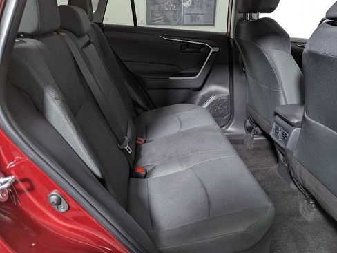 Certified 2025 Toyota RAV4 LE image 38
