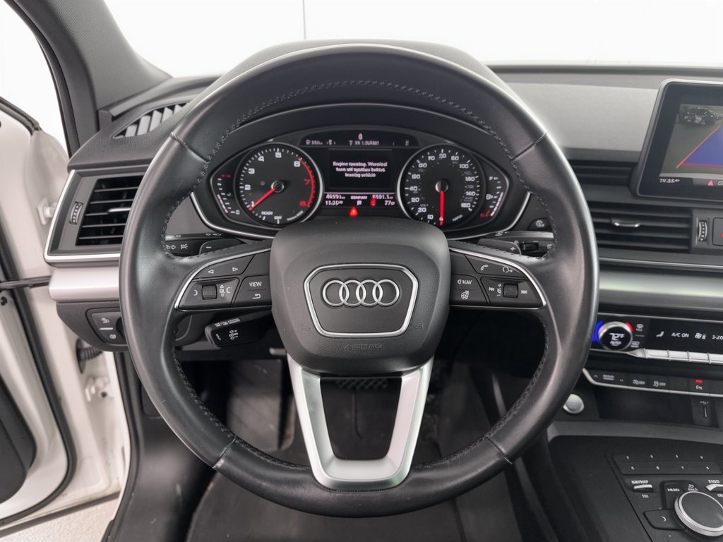 Used 2020 Audi Q5 2.0T Premium w/ Titanium Sport Package AWD/4WD image 10