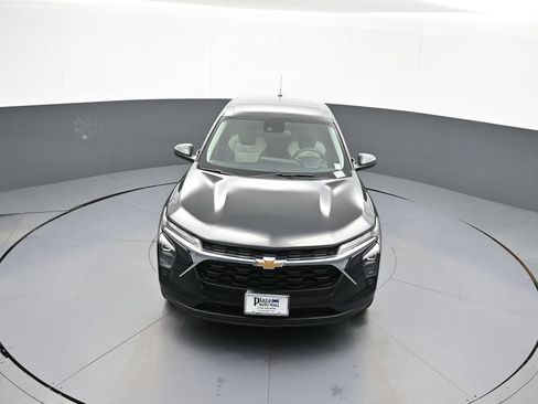 Used 2024 Chevrolet Trax LS w/ Driver Confidence Package FWD image 34