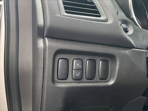 Used 2024 Mitsubishi Outlander Sport ES AWD/4WD image 33