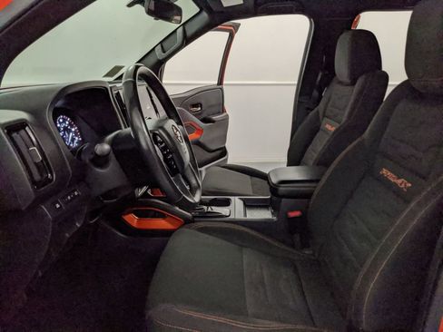 Used 2025 Nissan Frontier PRO-4X AWD/4WD image 18