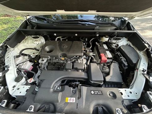 Used 2024 Toyota RAV4 LE FWD image 12