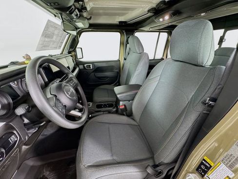New 2026 Jeep Gladiator Sport AWD/4WD image 21