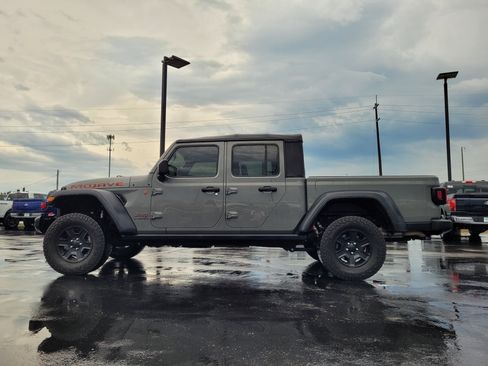 Used 2023 Jeep Gladiator Mojave w/ Cold Weather Group AWD/4WD image 7