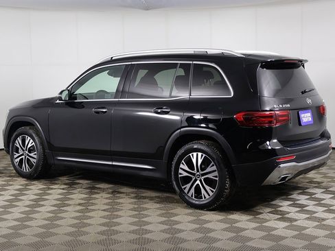 Used 2025 Mercedes-Benz GLB 250 4MATIC image 8