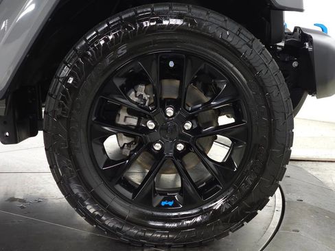 Used 2024 Jeep Wrangler Sahara w/ Technology Group image 14