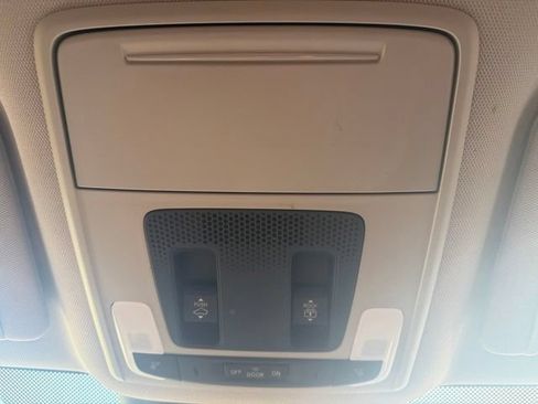 Used 2023 Honda Pilot Touring image 43