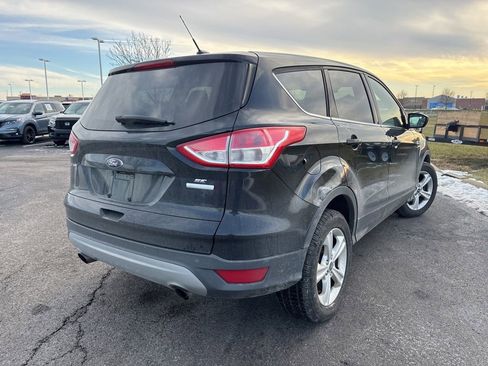 Used 2016 Ford Escape SE w/ SE Cold Weather Package image 12