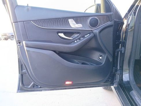 Used 2018 Mercedes-Benz GLC 300 image 19