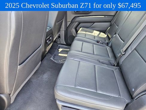 Used 2025 Chevrolet Suburban Z71 AWD/4WD image 15