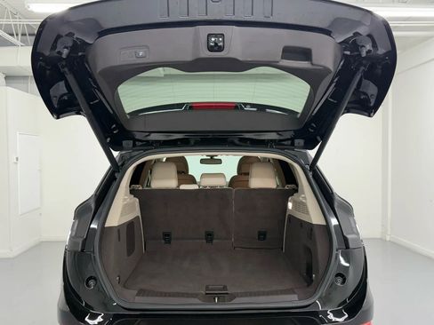 Used 2019 Lincoln MKC Premiere image 46