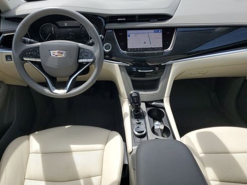 Used 2025 Cadillac XT6 Premium Luxury w/ LPO, Floor Liner Package AWD/4WD image 23