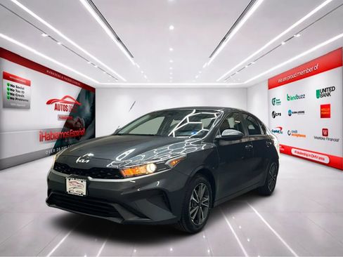 Used 2024 Kia Forte LXS image 4