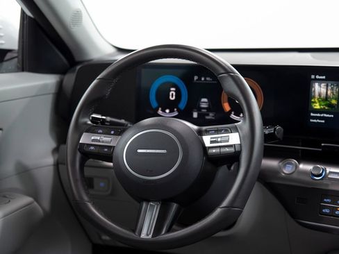 Used 2025 Hyundai Kona SEL AWD/4WD image 19