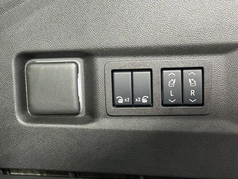 Used 2025 Chevrolet Tahoe RST w/ Comfort Package AWD/4WD image 16