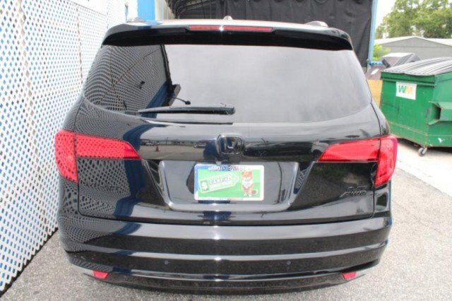 Used 2017 Honda Pilot Elite image 5
