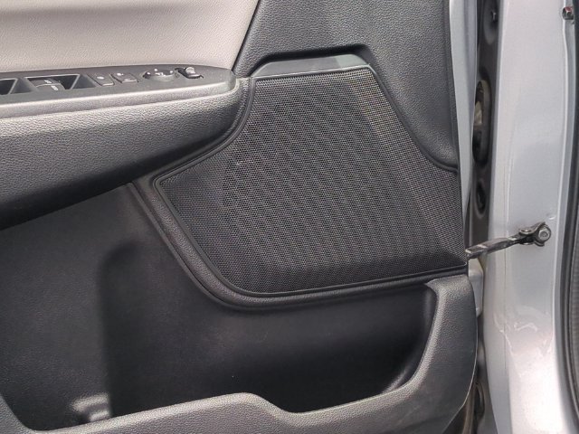 Used 2018 Honda CR-V Touring image 27