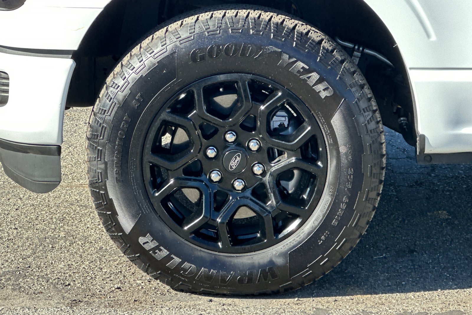 Used 2025 Ford F150 XLT w/ Equipment Group 301A Standard AWD/4WD image 22