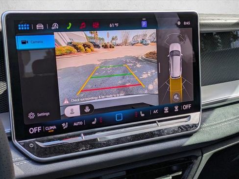 New 2026 Volkswagen Tiguan SE R-Line FWD image 15