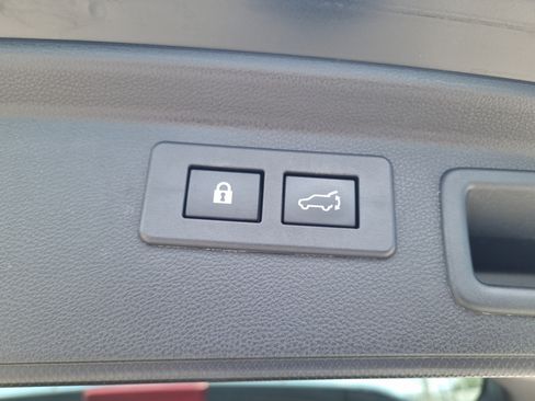 Used 2020 Subaru Forester Limited w/ Popular Package #3 AWD/4WD image 9