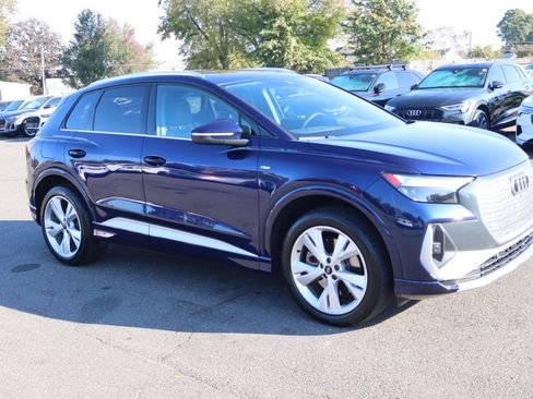 Used 2023 Audi Q4 e-tron Premium Plus w/ Premium Plus image 3