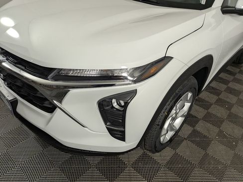 New 2026 Chevrolet Trax LS image 11