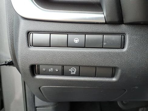 Certified 2023 Nissan Rogue SV AWD/4WD image 17