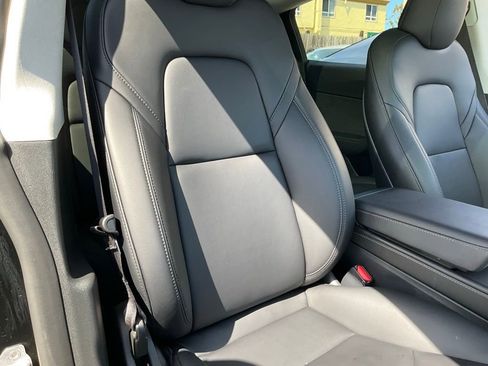 Used 2023 Tesla Model Y Long Range image 72