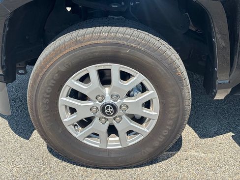 Used 2025 Toyota Tacoma SR RWD image 13