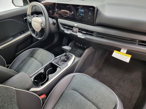 New 2025 Kia K4 GT-Line w/ GT-Line Sunroof Package image 21