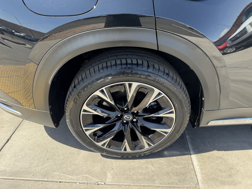 Used 2024 MAZDA CX-90 Plug-In Hybrid w/ Premium Pkg AWD/4WD image 15