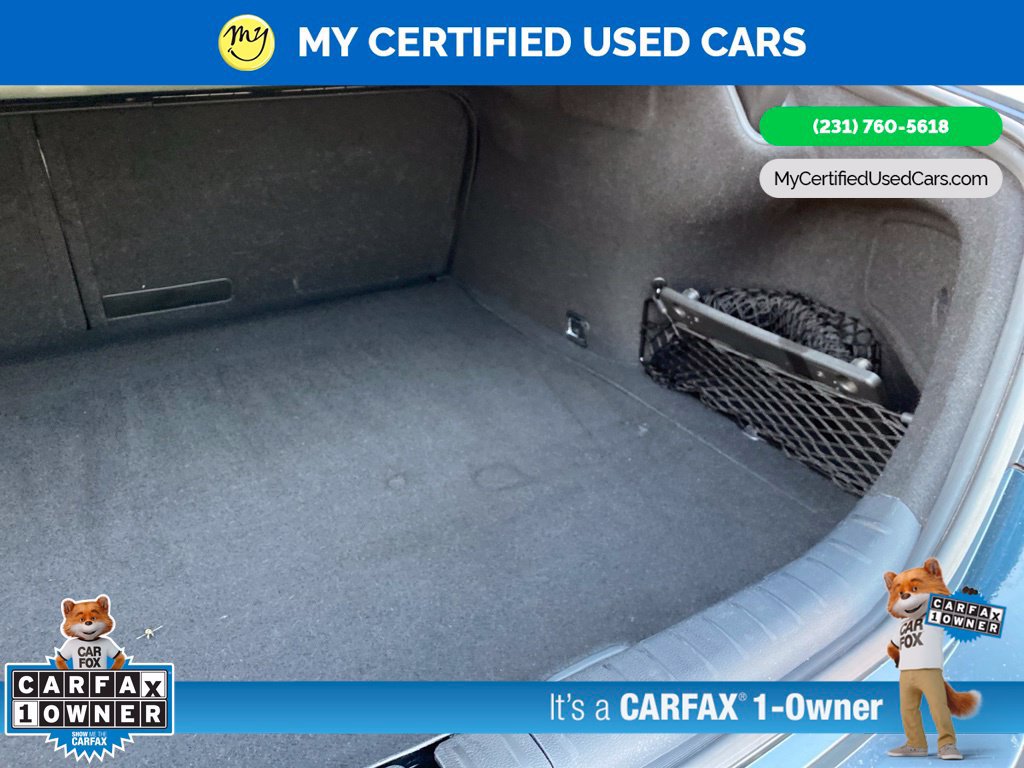 Used 2025 Genesis G70 2.5T RWD image 8