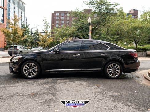 Used 2013 Lexus LS 460 AWD image 4