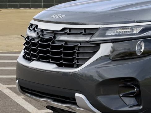 New 2026 Kia Seltos EX FWD image 12