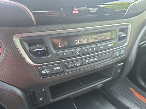 Used 2024 Honda Passport TrailSport image 23
