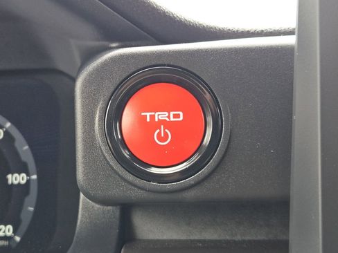 Used 2025 Toyota Tacoma TRD Off-Road w/ TRD Off Road Upgrade Package AWD/4WD image 23