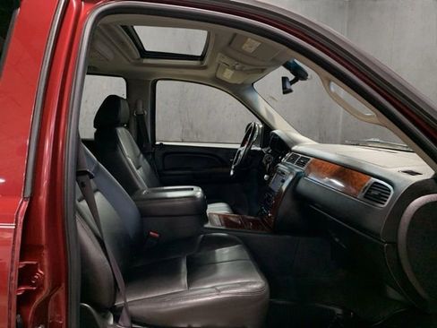 Used 2008 Chevrolet Avalanche LTZ w/ LTZ Preferred Equipment Group image 20