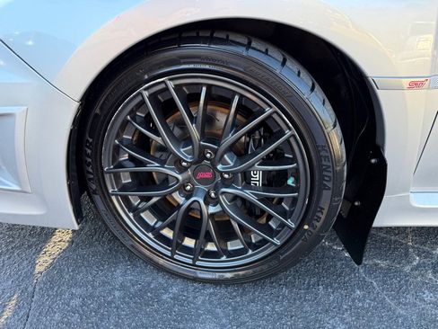 Used 2011 Subaru Impreza WRX STI image 21