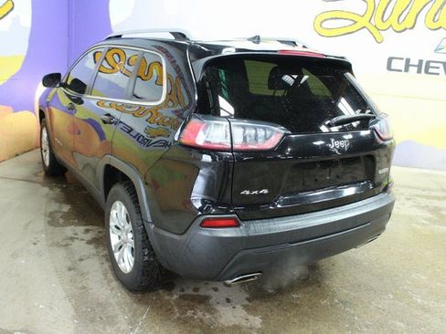 Used 2019 Jeep Cherokee Latitude w/ Comfort & Convenience Group image 6