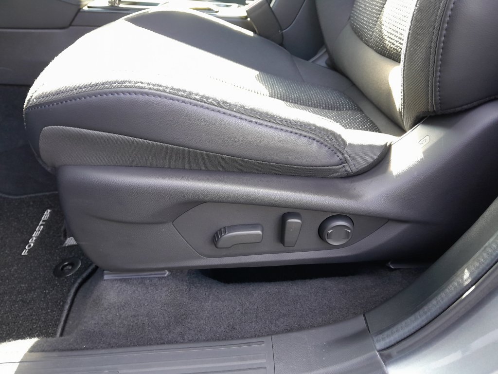 Used 2026 Subaru Forester Premium AWD/4WD image 8