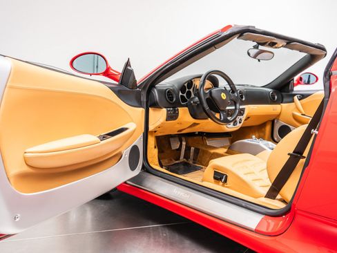 Used 2002 Ferrari 360 Spider RWD image 3