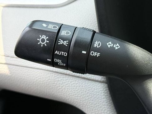 Certified 2023 Toyota RAV4 XLE Premium AWD/4WD image 22