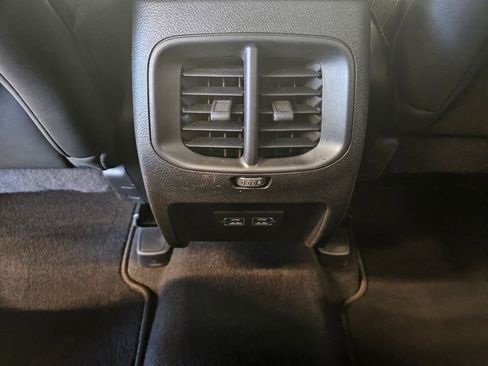 Used 2021 Jeep Cherokee Latitude Lux image 22