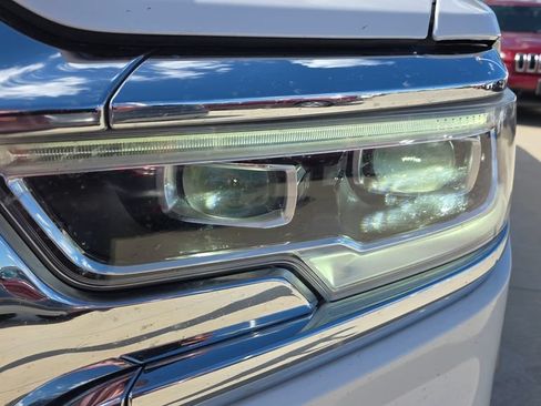 Used 2022 RAM 1500 Limited AWD/4WD image 9